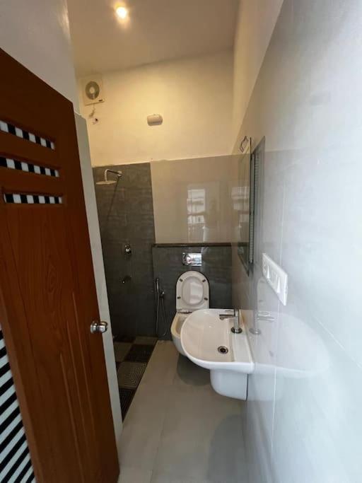 Bathroom with Bath Tub